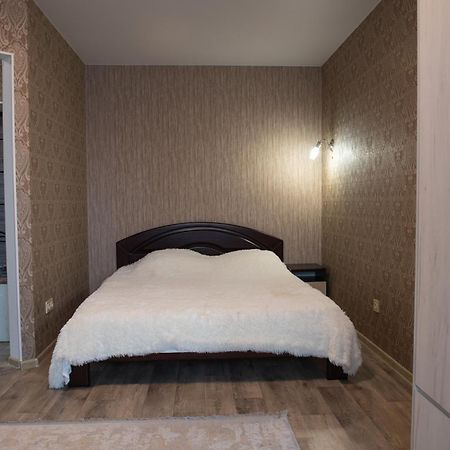 Академіка Корольова 20 1 Apartment แชร์กาซี ภายนอก รูปภาพ
