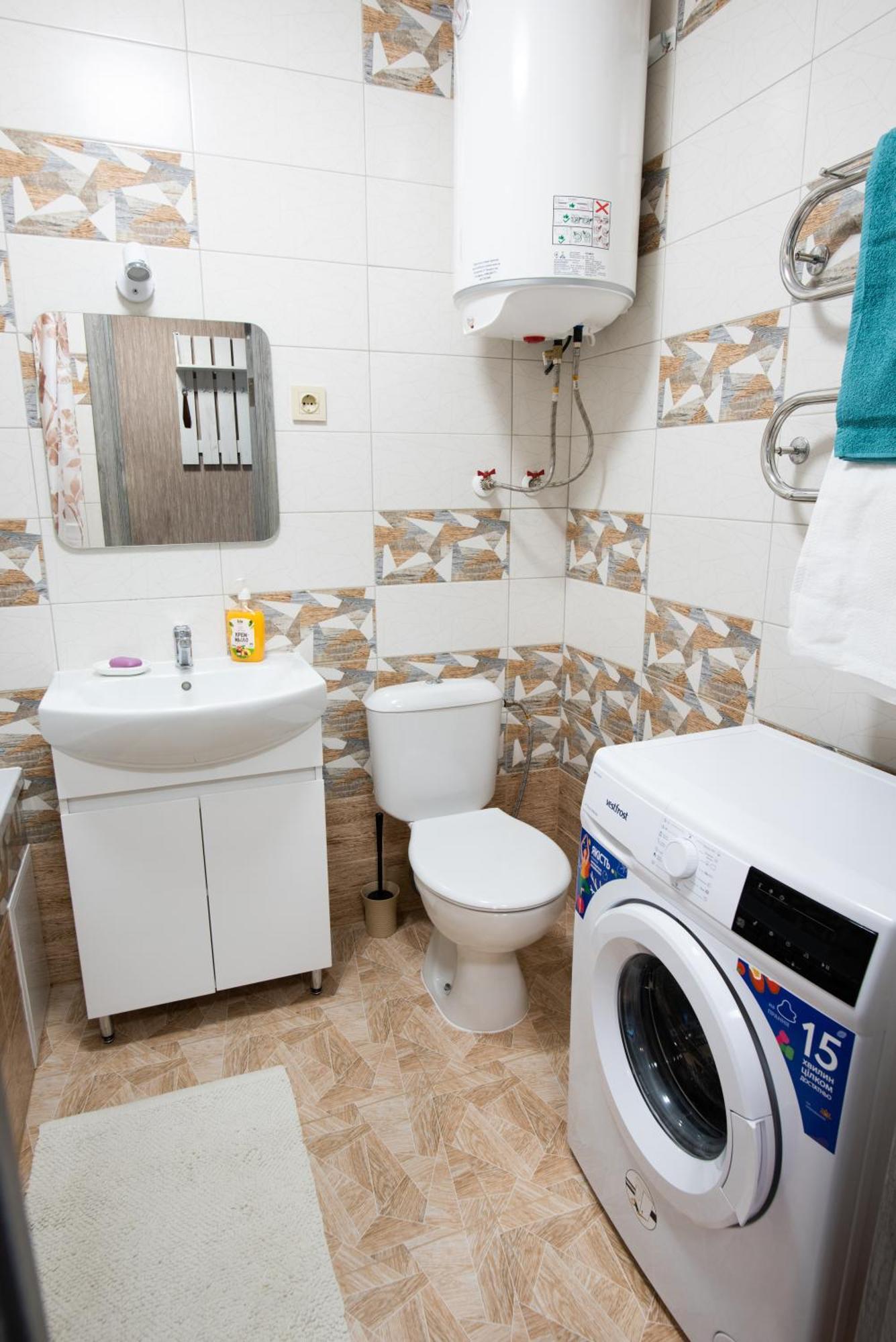 Академіка Корольова 20 1 Apartment แชร์กาซี ภายนอก รูปภาพ