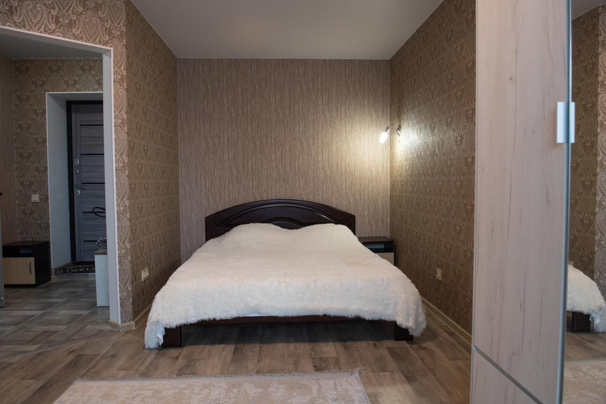 Академіка Корольова 20 1 Apartment แชร์กาซี ภายนอก รูปภาพ